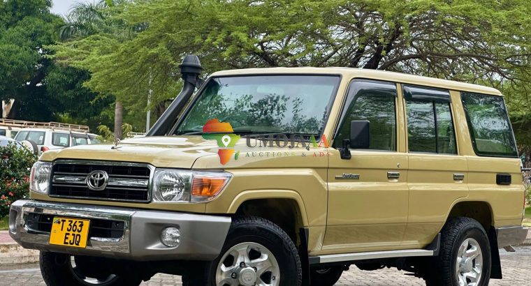 2010 TOYOTA L’CRUISER EJQ FOR SALE IN DAR ES SALAAM