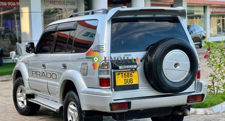 2002 Toyota Prado (DUB) à vendre à Dar es Salaam