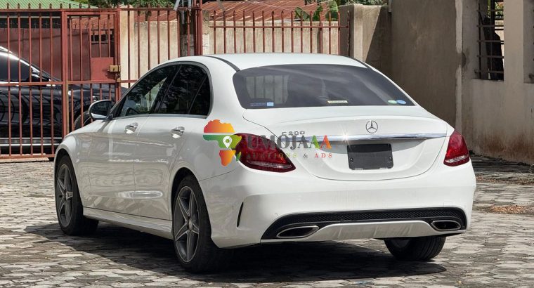 Mercedes-Benz Classe C 2014 à vendre à Dar es Salaam