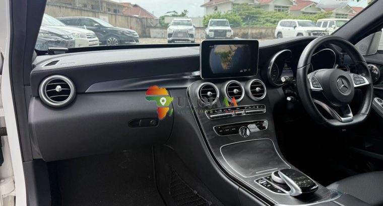 Mercedes-Benz Classe C 2014 à vendre à Dar es Salaam
