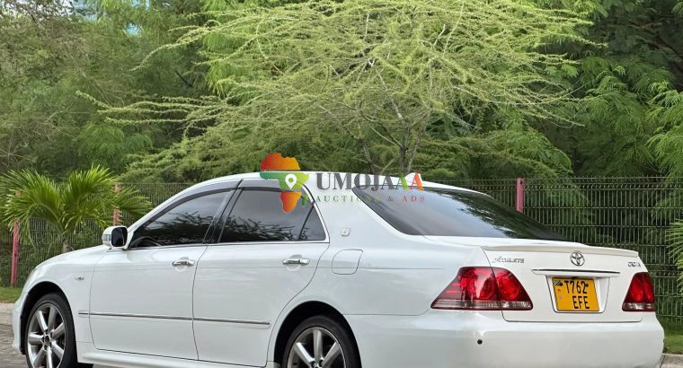 2007 CROWN ATHLETE FOR SALE IN DAR ES SALAAM