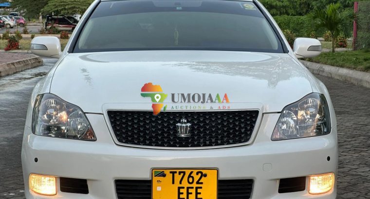 2007 CROWN ATHLETE FOR SALE IN DAR ES SALAAM