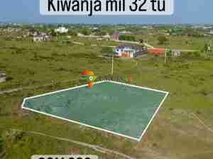 Plot for sale in Bunju Mabwepande