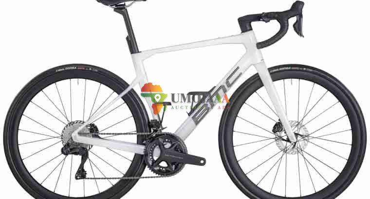 2025 BMC Roadmachine 01 Four Road Bike (...