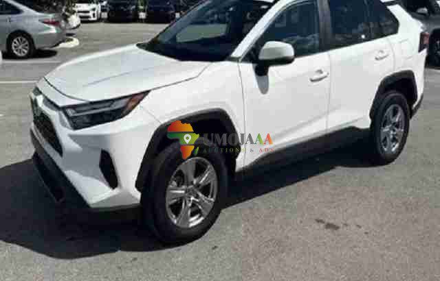Toyota RAV4 2022 xle Full Options